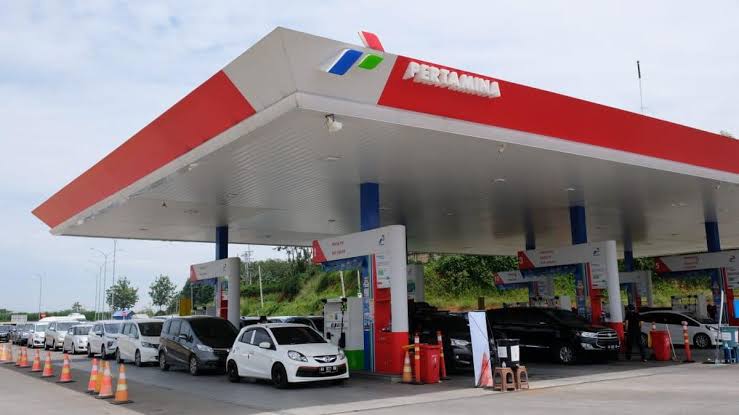 Pertamina Berkomitmen untuk Memproduksi Pertamax dengan Kualitas yang Konsisten dan Memenuhi Standar.