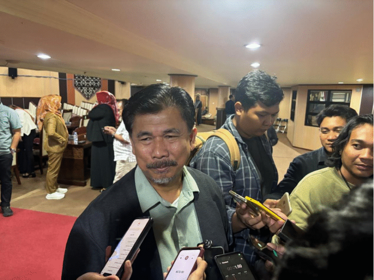 Sekda Kukar Dorong Dana RT untuk Pengelolaan Sampah Lingkungan